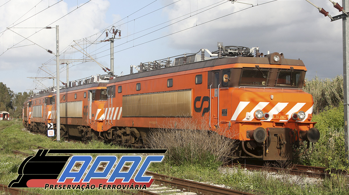 Locomotivas 2600 encostadas no Entroncamento. Ajudar é vital!